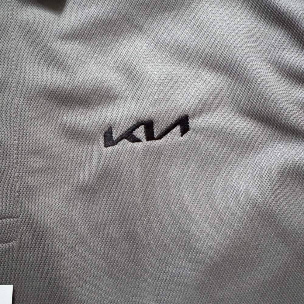 Mens KIA Polo Shirt NWT M - Picture 2 of 3